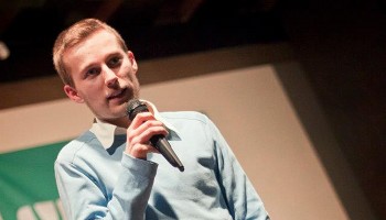Zespół desi9n.pl na mikołajkowym spotkaniu Akademickich Inkubatorów Przedsiębiorczości w&nbsp;Krakowie
